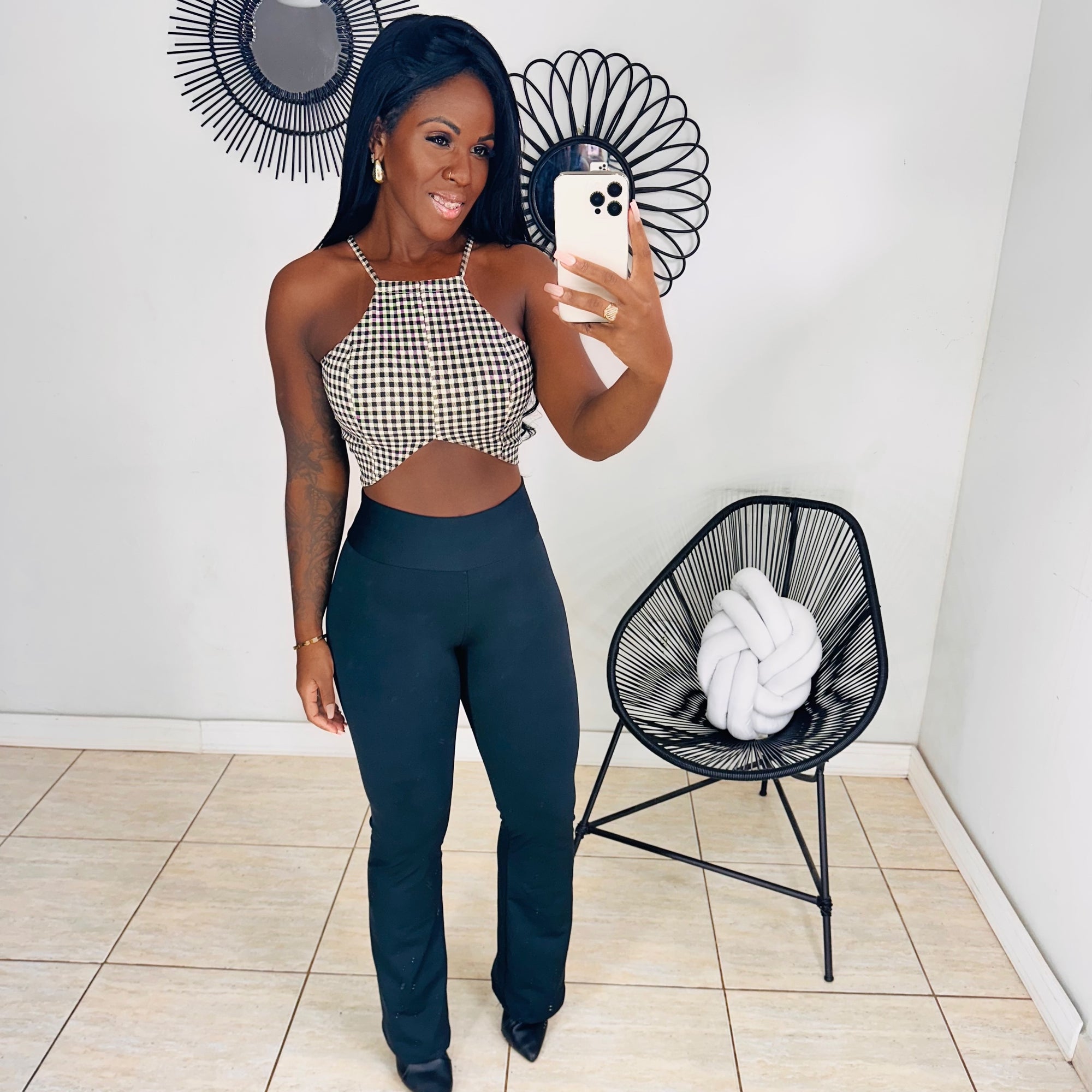 Cropped Mônica
