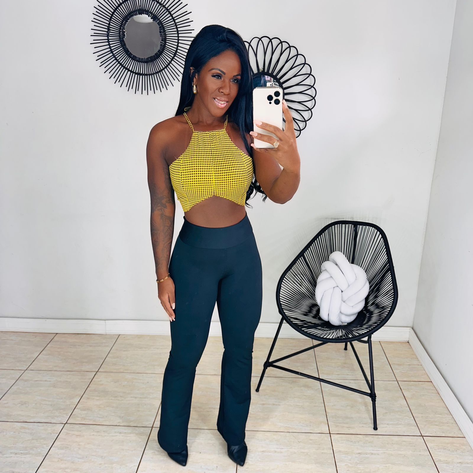 Cropped Mônica
