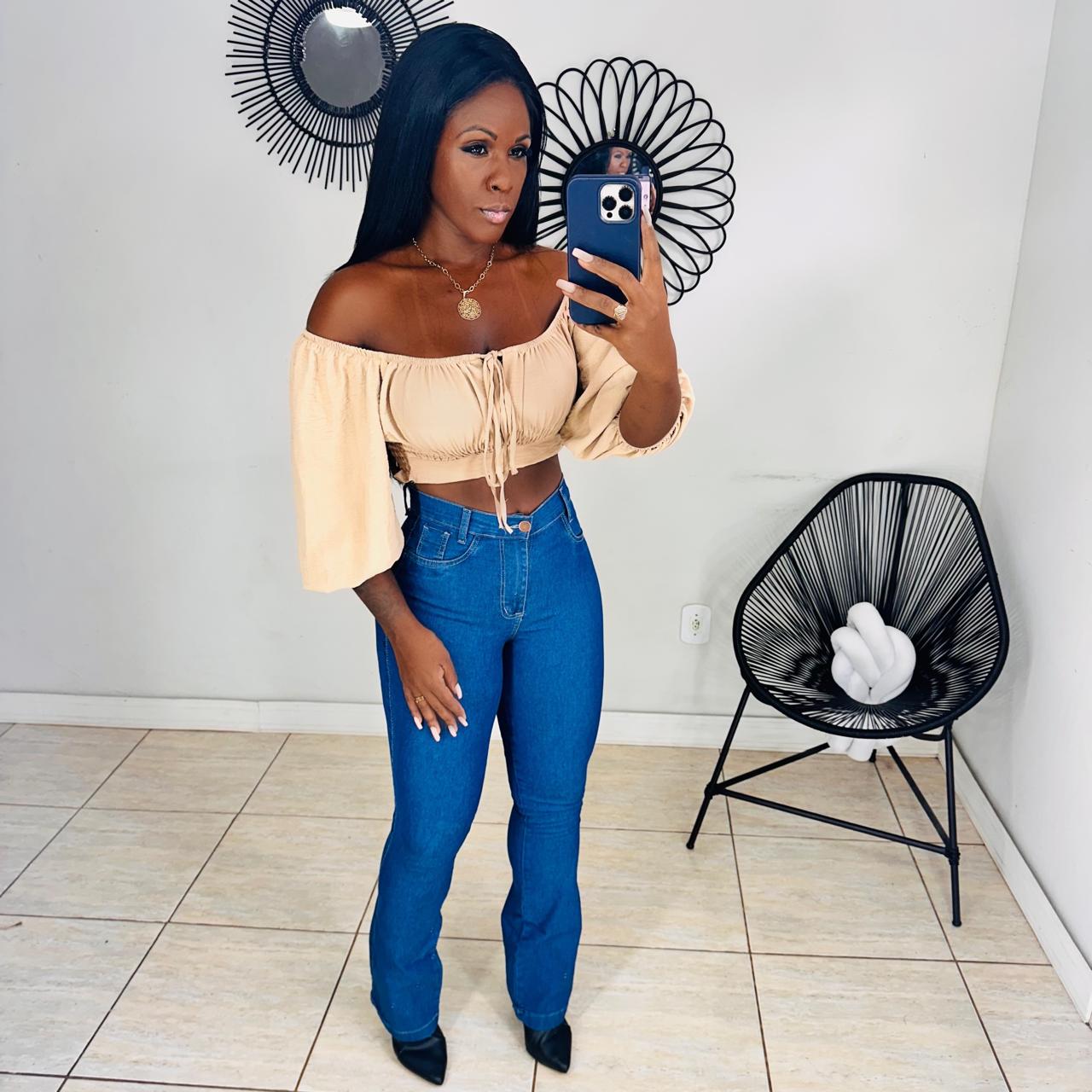 Cropped Amanda