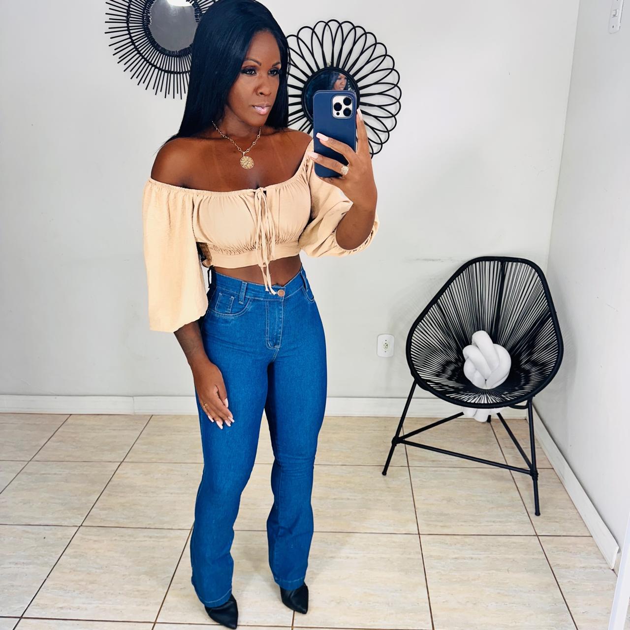 Cropped Amanda
