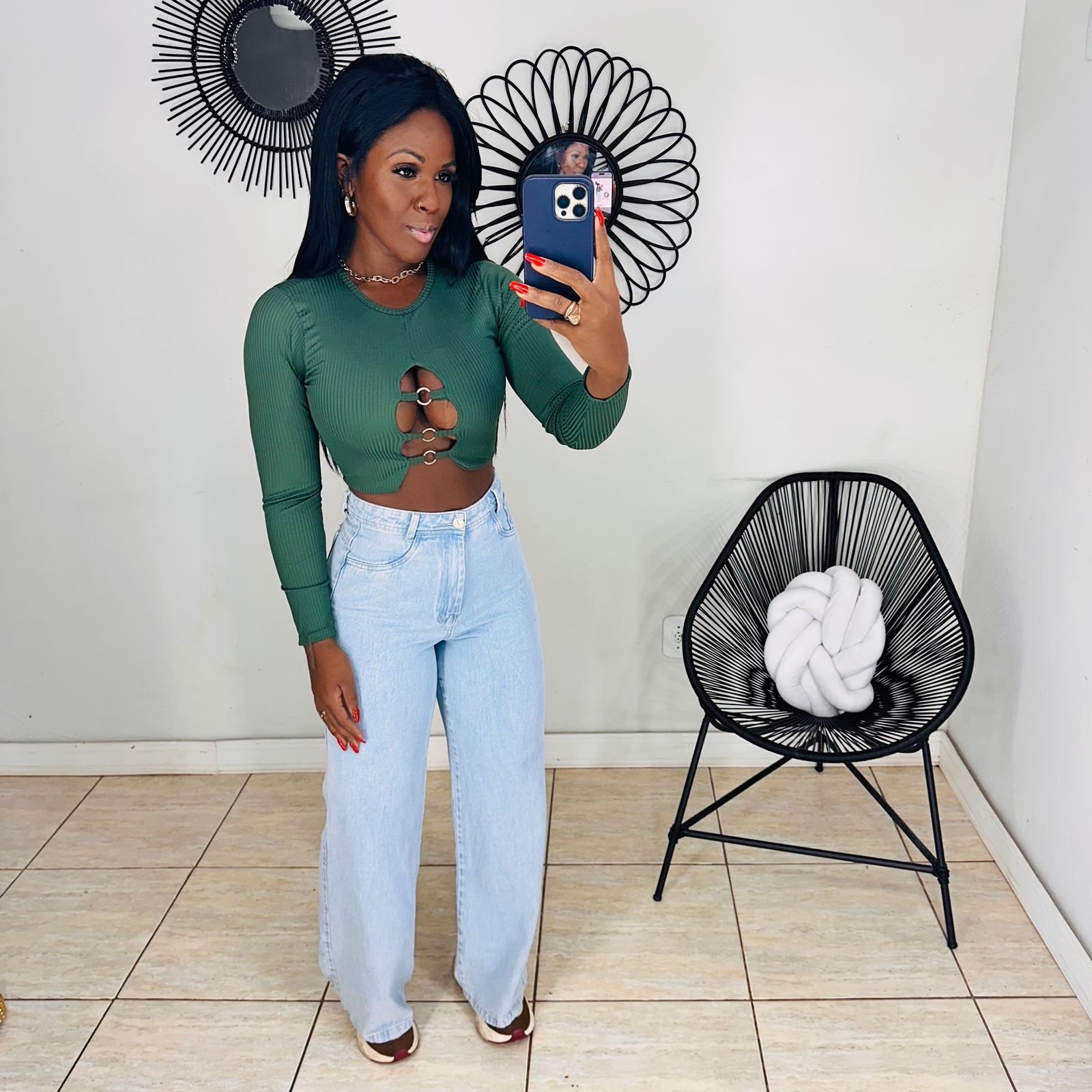 Cropped Juli